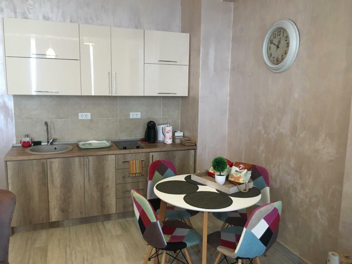 Amare&Mare Apartment Sutomore Esterno foto